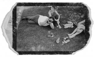 Black and white photo: Alan Photographing